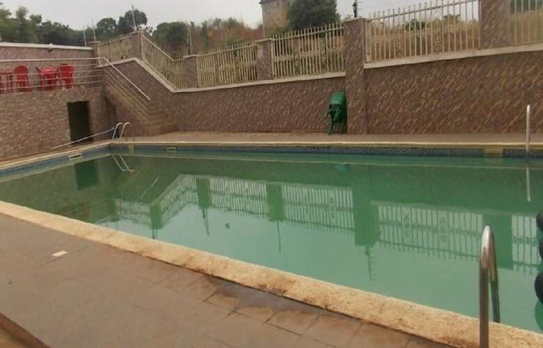 Grace Manor Hotels And Suites