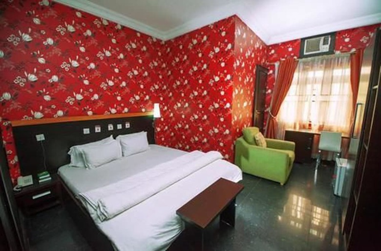 Grace Manor Hotels And Suites