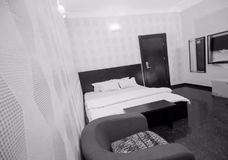 Grace Manor Hotels And Suites