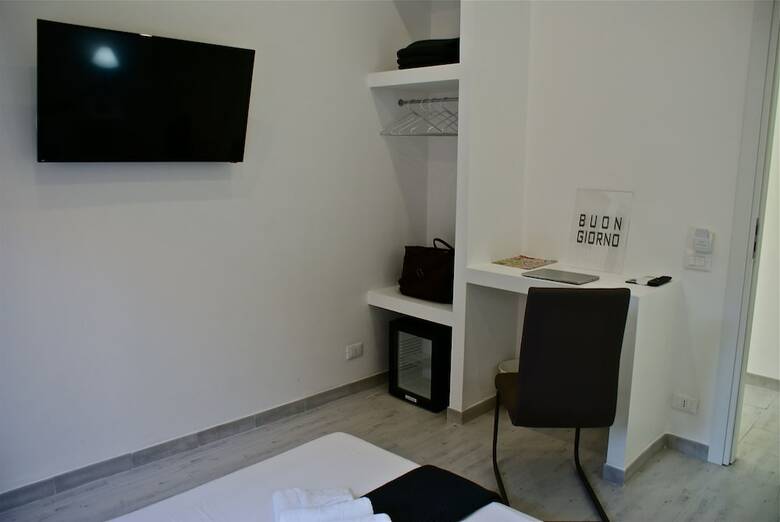Hotel Empire Suites