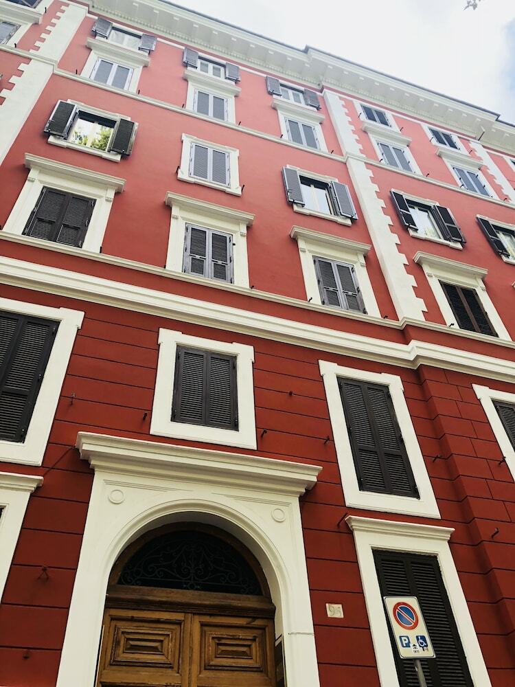 Hotel Empire Suites