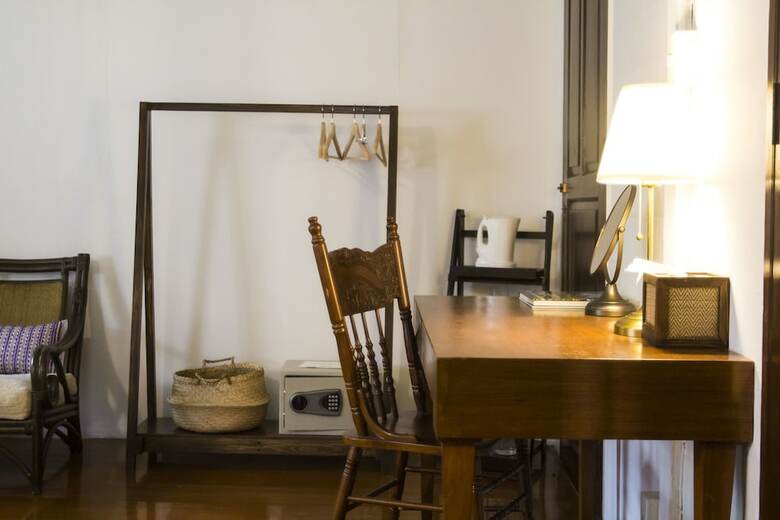 Hotel 24 Samsen Heritage House