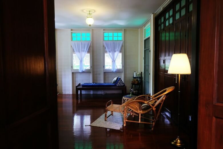 Hotel 24 Samsen Heritage House