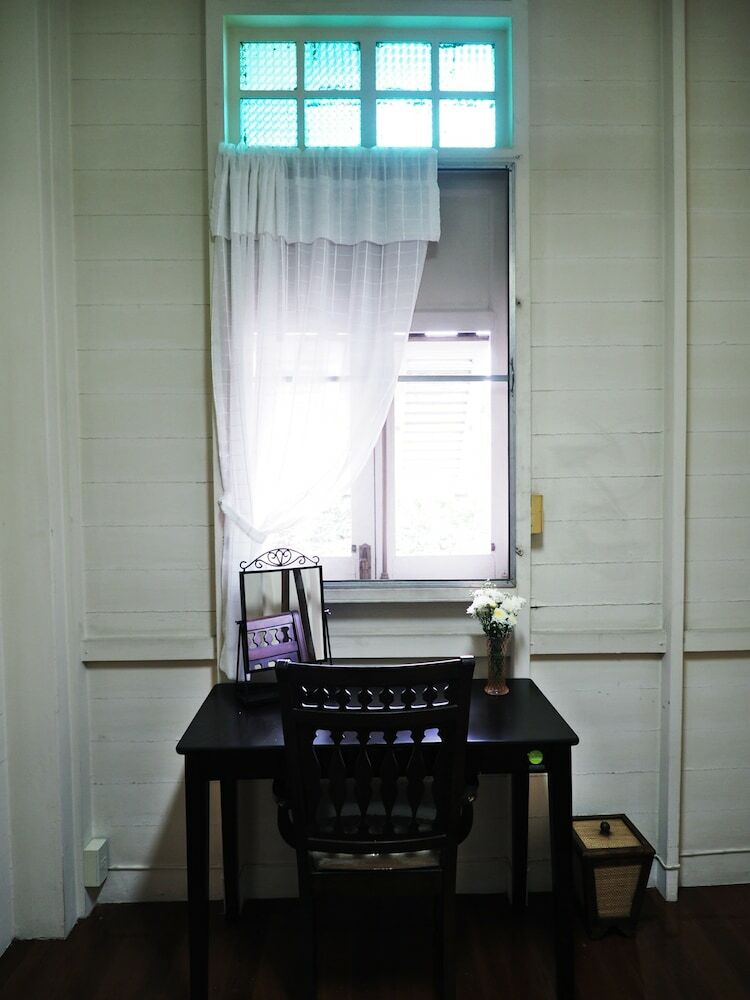 Hotel 24 Samsen Heritage House