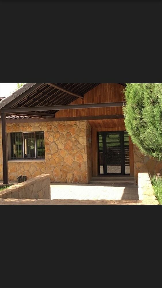 Villa In The Valley