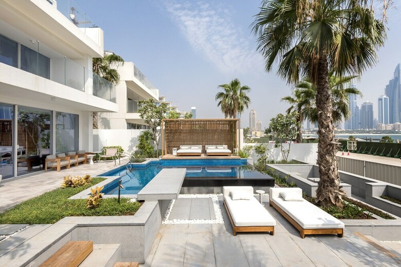 Maison Privee - Five Palm Villa