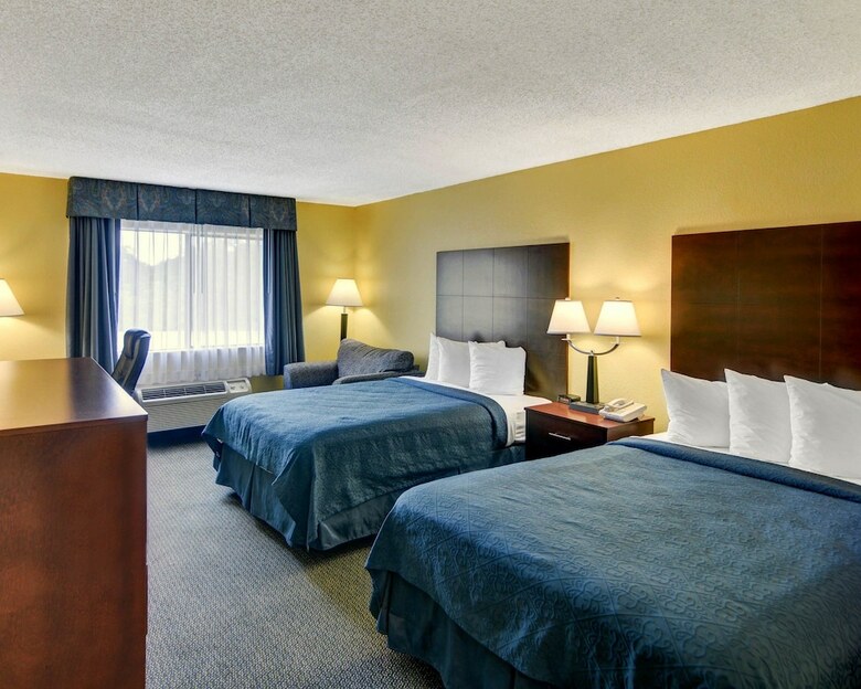 Hotel Quality Inn & Suites