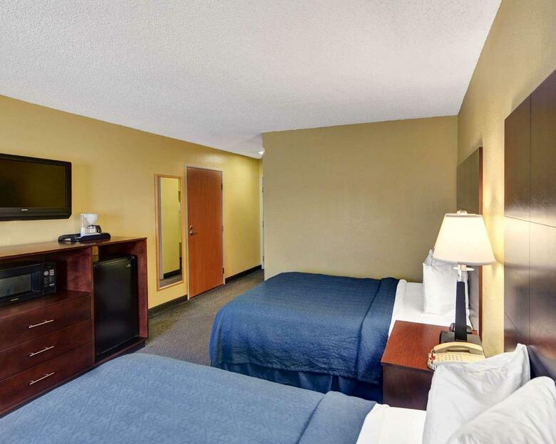Hotel Quality Inn & Suites