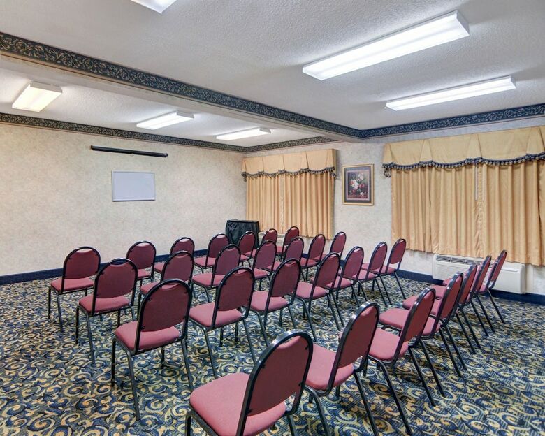 Hotel Quality Inn & Suites