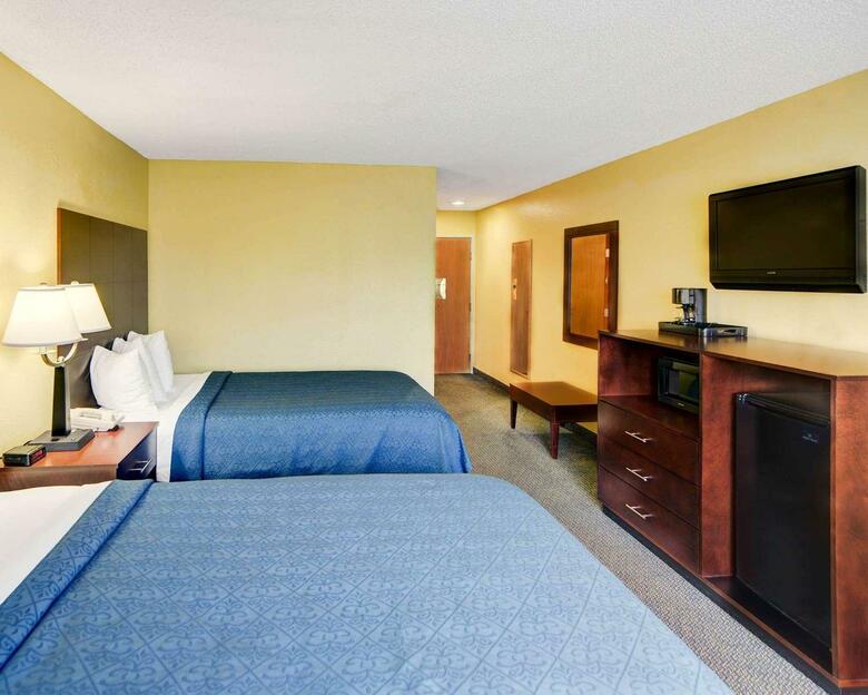 Hotel Quality Inn & Suites