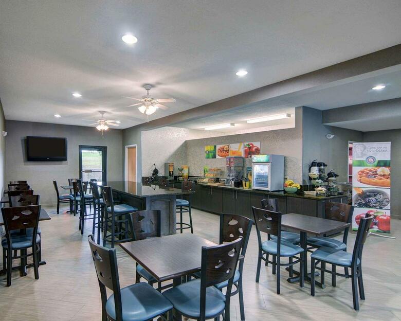 Hotel Quality Inn & Suites