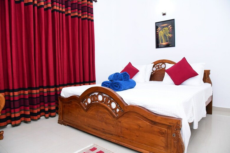 White Villa Airport Transit Hotel