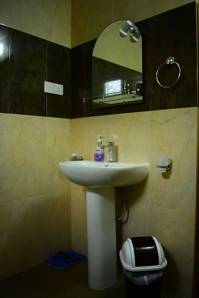 White Villa Airport Transit Hotel