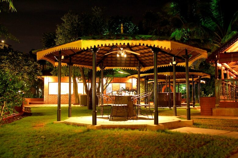 Hotel Aalankrita Resort And Convention