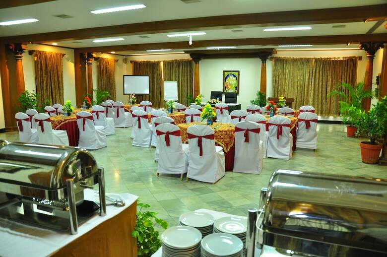 Hotel Aalankrita Resort And Convention