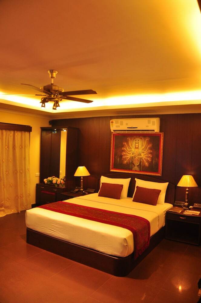 Hotel Aalankrita Resort And Convention