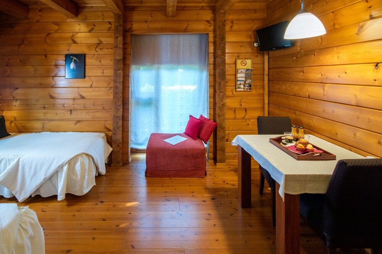 Hotel Accommodation De Salut Somlom