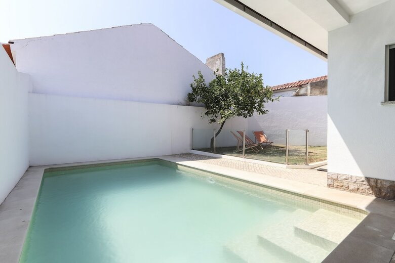 Parede Villa With Pool By Homing