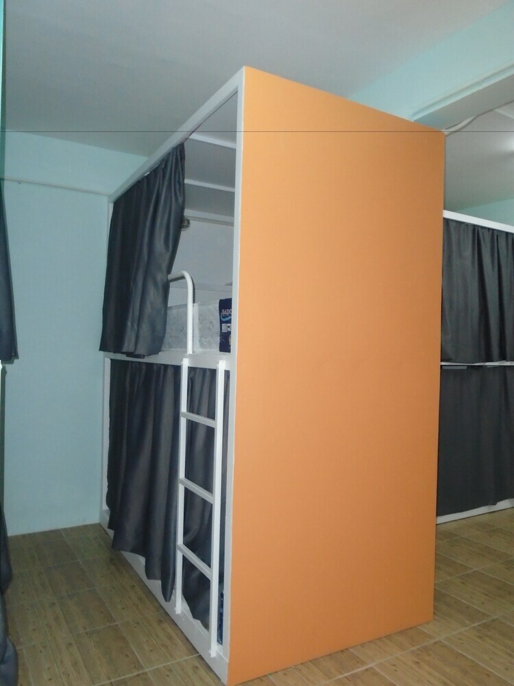 Hostal Panda Hostel Phuket - Adults Only