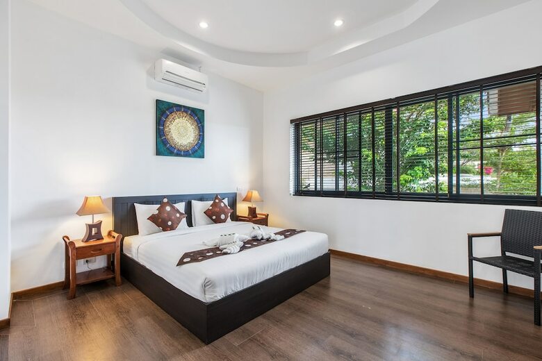 Sunny Banks Villa