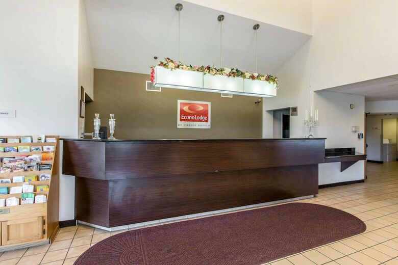 Hotel Econo Lodge Inn & Suites