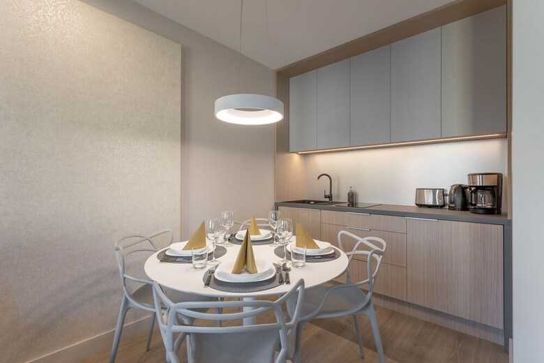 Ambria Apartments II