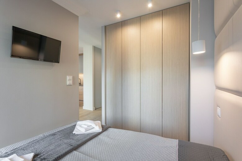 Ambria Apartments II