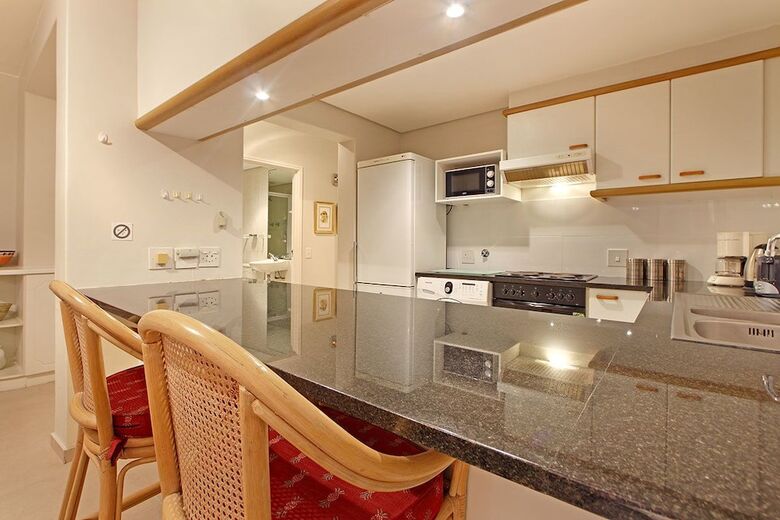 Apartamentos Dolphin Beach H108