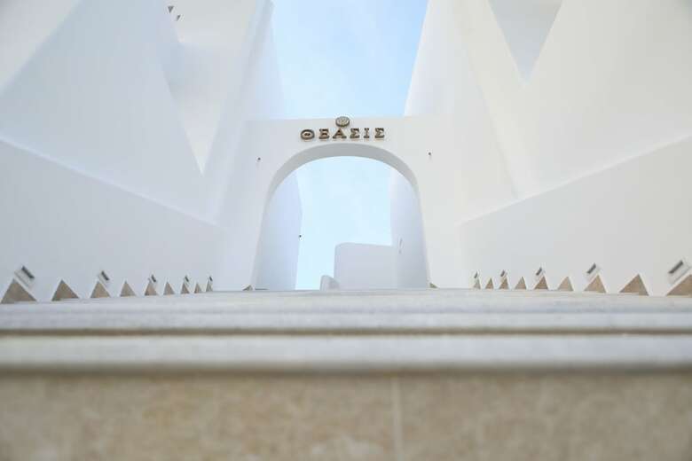 Bed & Breakfast Theasis Luxury Suites