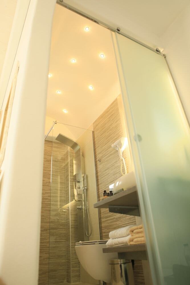 Bed & Breakfast Theasis Luxury Suites