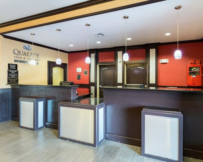 Hotel Quality Inn & Suites