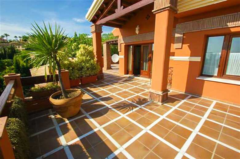 Oleholidays Villa Marques Junto A Golf Y Hotel Villa Padierna