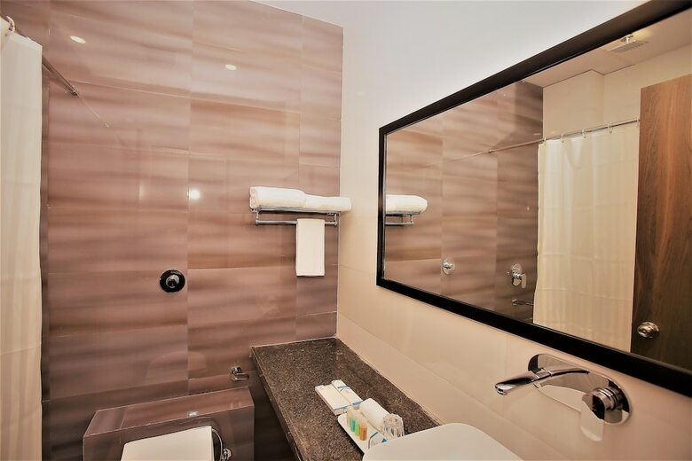 Genx Surat By 1589 Hotels