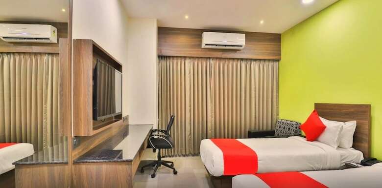 Genx Surat By 1589 Hotels
