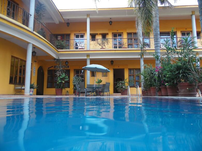 Hotel Plaza Del Sol