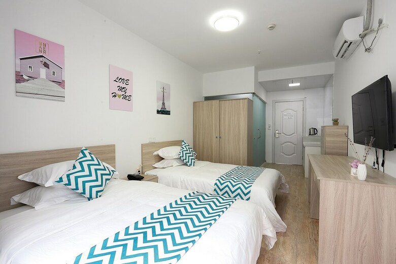 Free Hotel