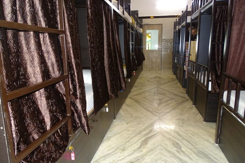 Hostal Sunshine Hostels