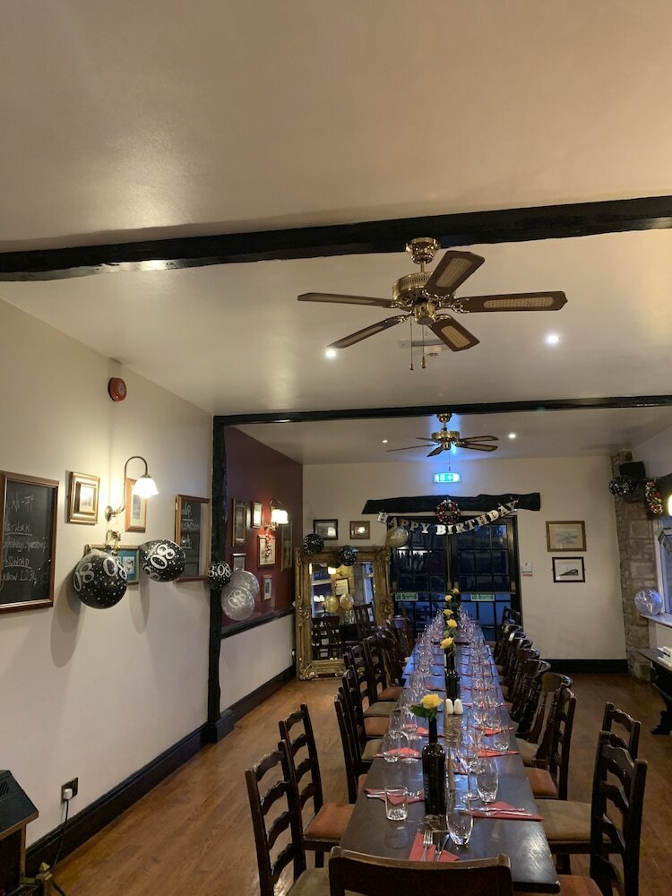 Hotel Cross Keys Inn