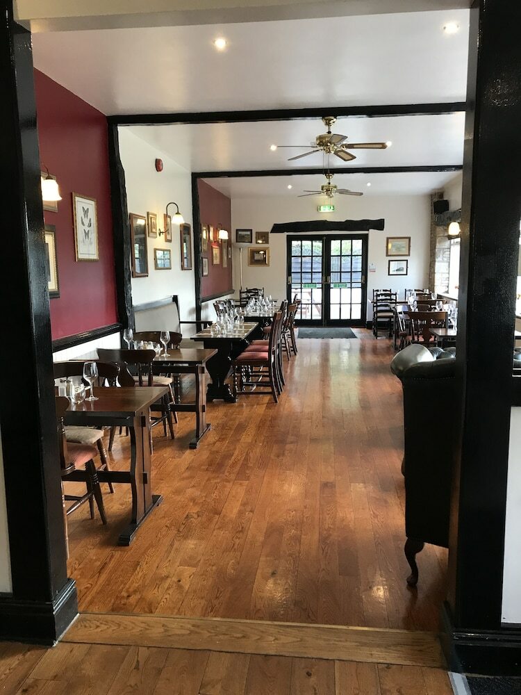 Hotel Cross Keys Inn