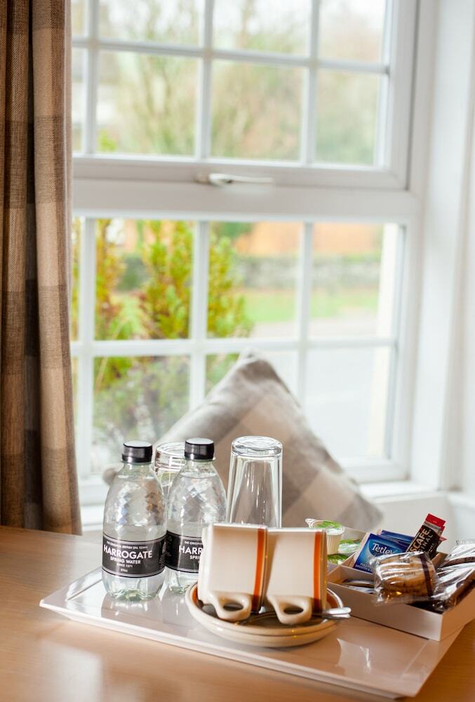 Hotel Cross Keys Inn