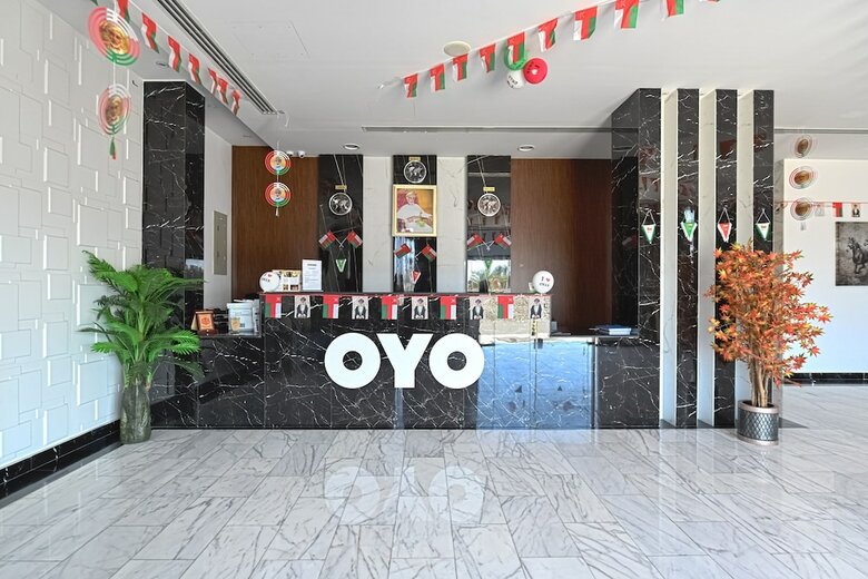 Oyo 118 Golden Crown Hotel