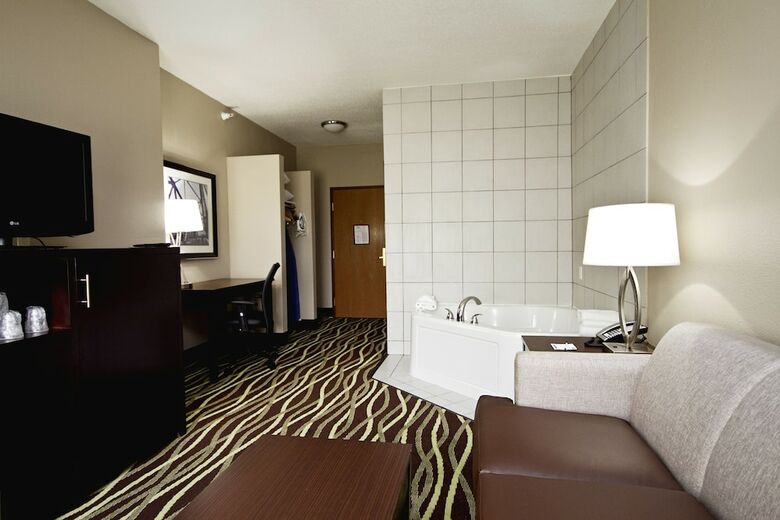 Hotel Holiday Inn Express Adrian