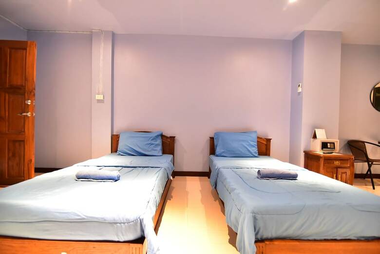 Hotel Sorot House