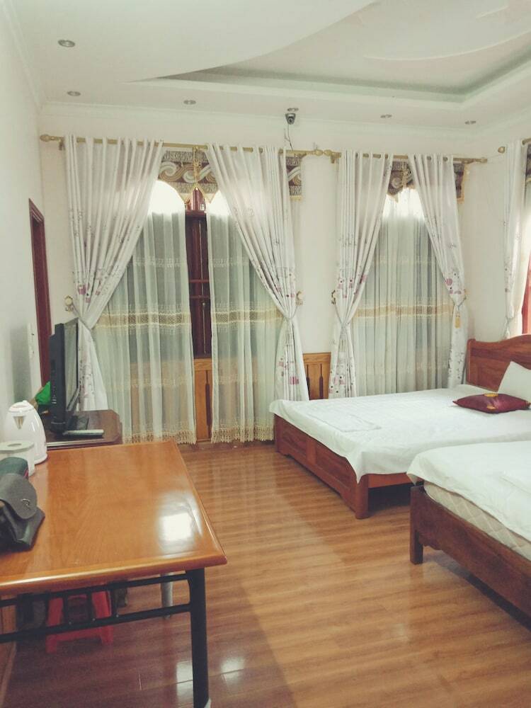 Hostal Laura Villa Homestay & Backpackers - Hostel