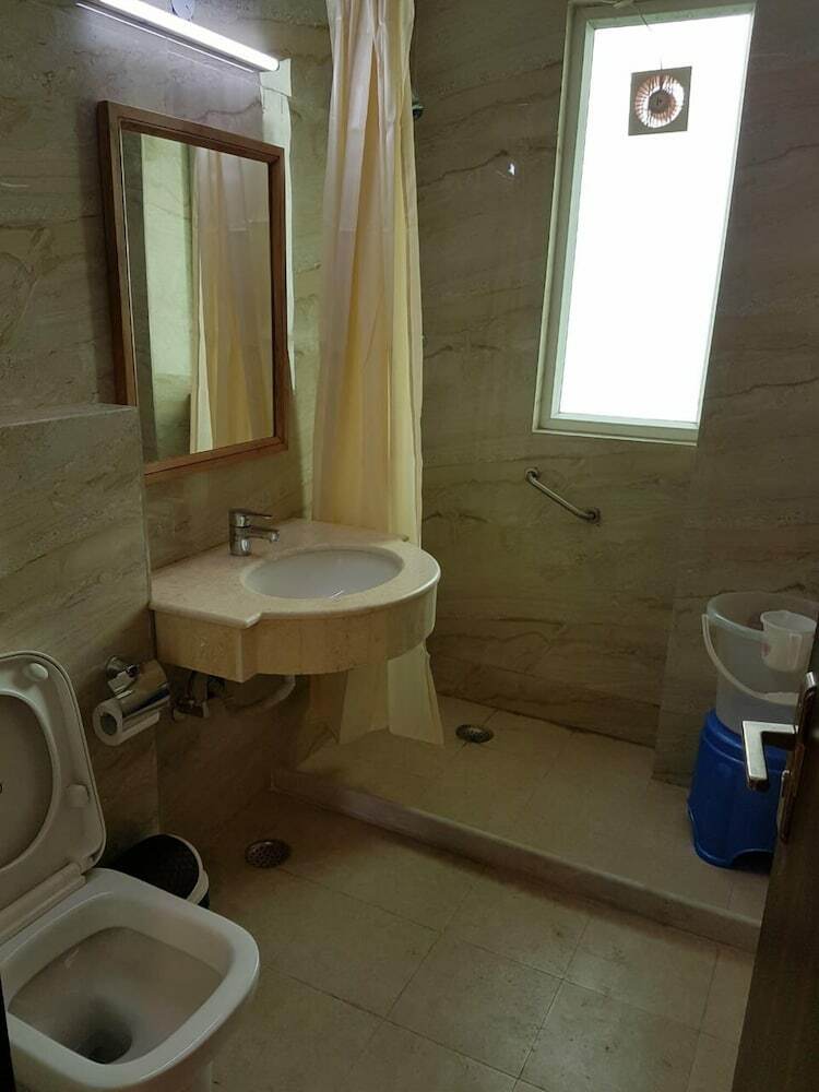 Hotel Mira International