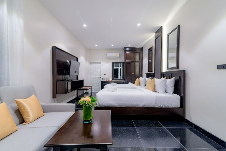 T Villas Huahin