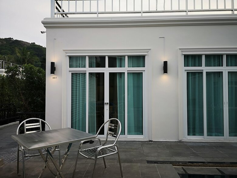 T Villas Huahin