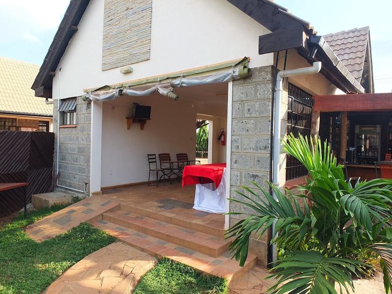 Bed & Breakfast Afrika Lodges - Voi