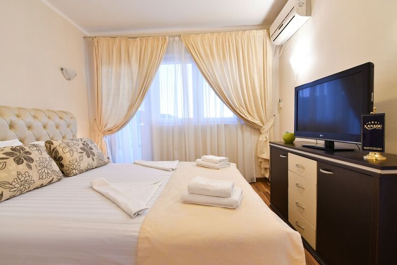 Hotel Xanadu