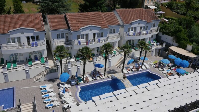 Hotel Xanadu